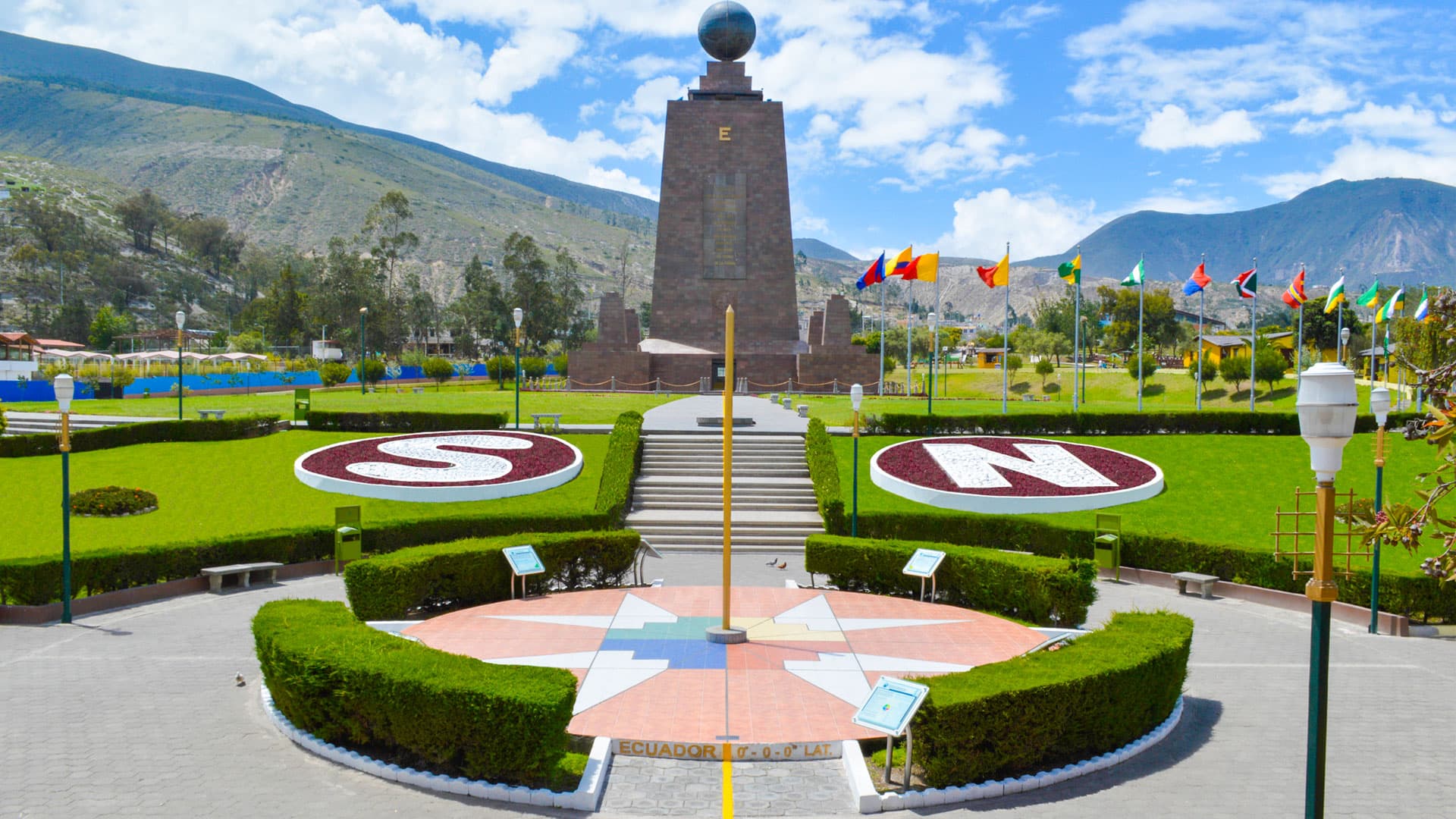 Quito, Ecuador photo 3